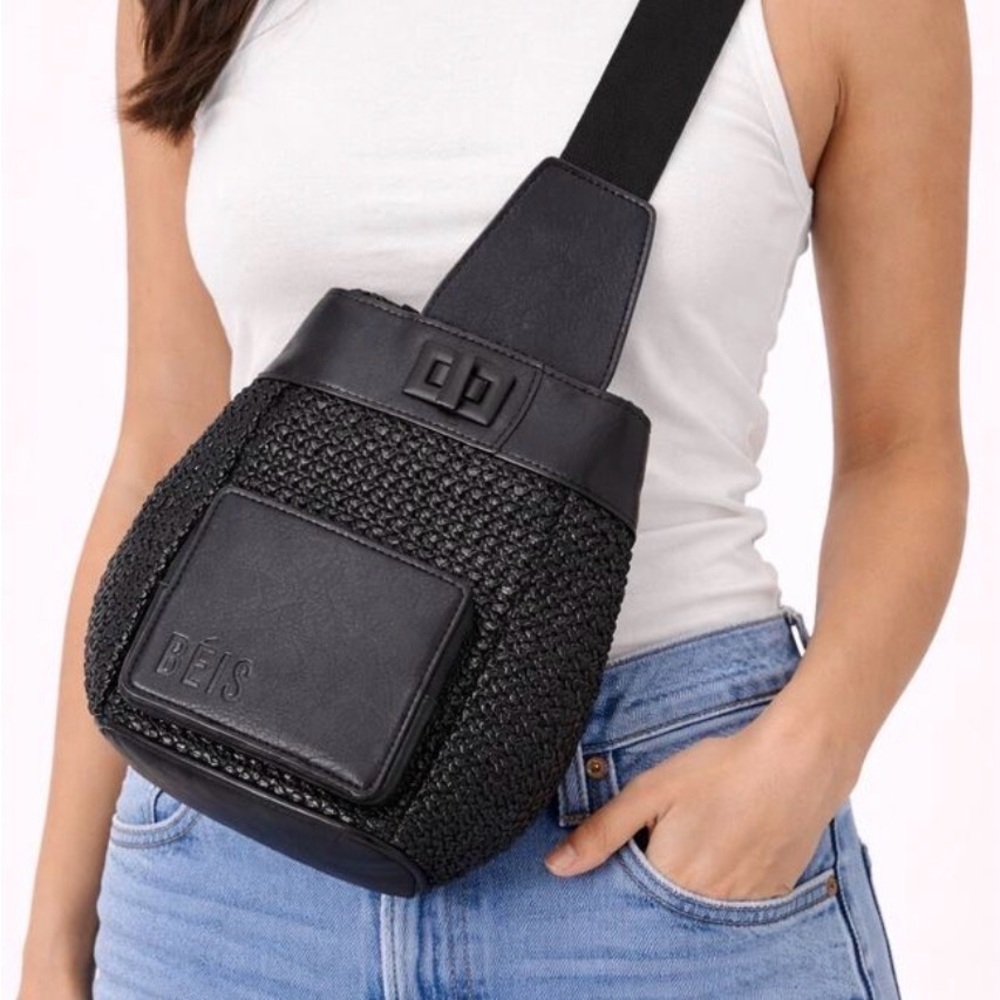 BÉIS Black Woven The Naturals Sling
Crossbody Bag Vegan Leather Small Travel